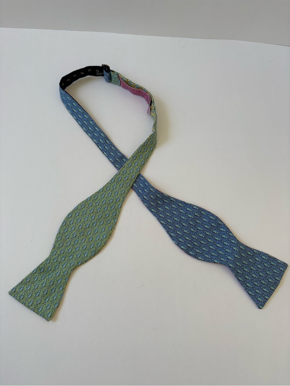 Vineyard Vines Silk Bow Tie Yellow Salmon Fish Novelty Print USA Made Gag Gift